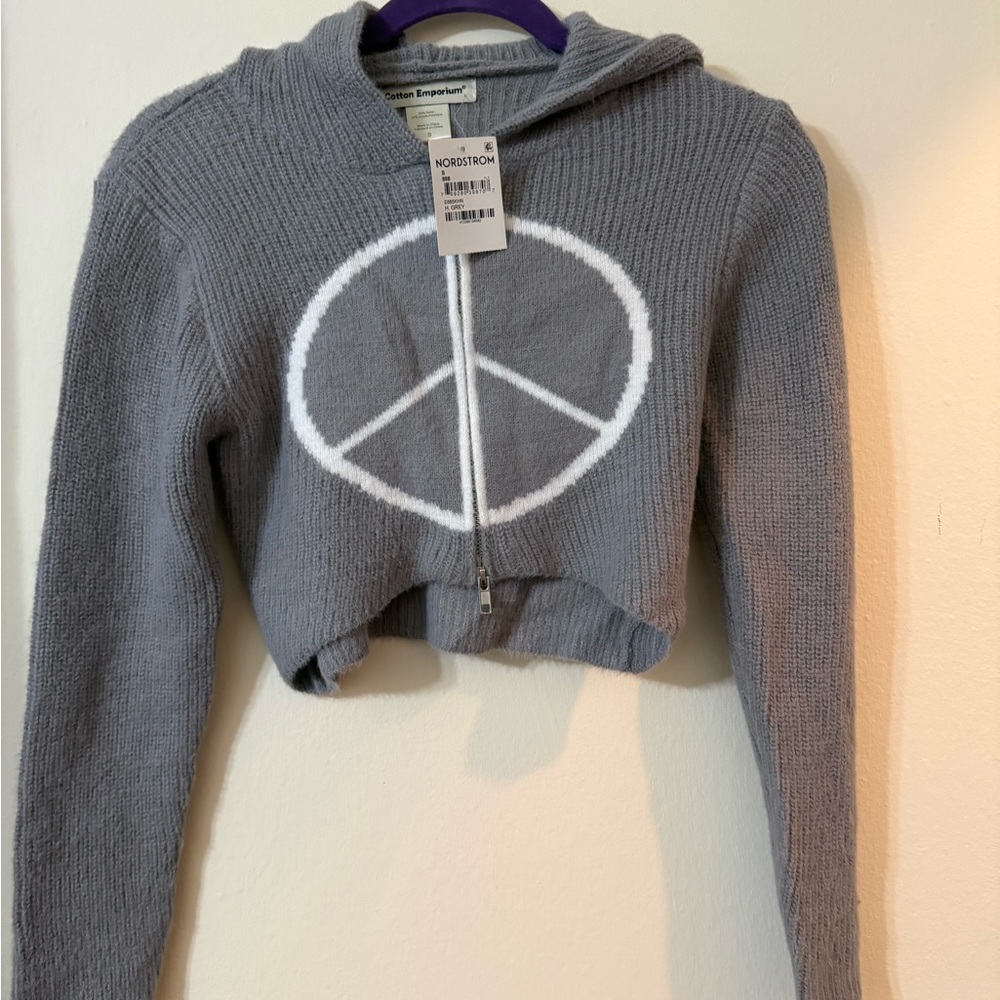 Cotton Emporium Gray Cropped Hoodie with Peace Sign